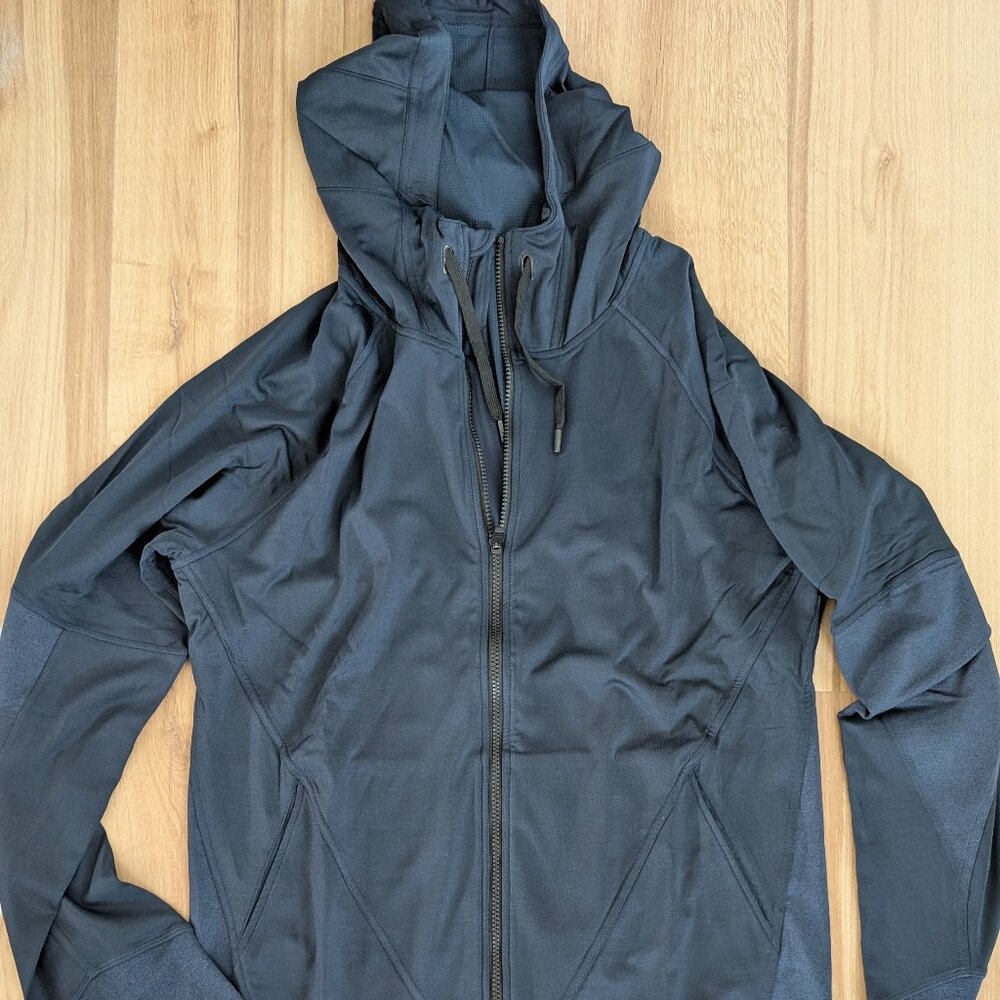 NWT HYLETE Men’s Flexion Jacket – Heather Navy – XL